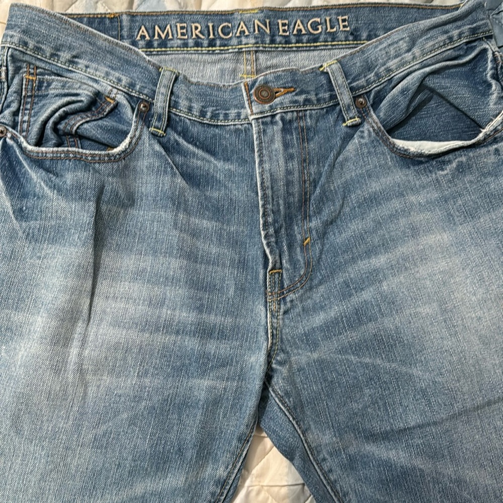 Men’s American eagle jeans